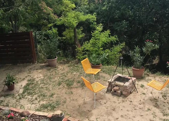 \'New\' Sunkissed Villa On The Old Hill